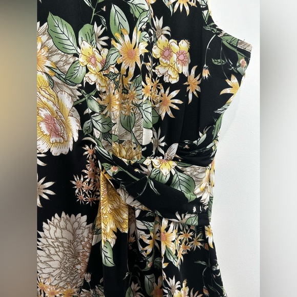 Paraphrase Floral Side Gathered Sleeveless Blouse 2X - Picture 4 of 6